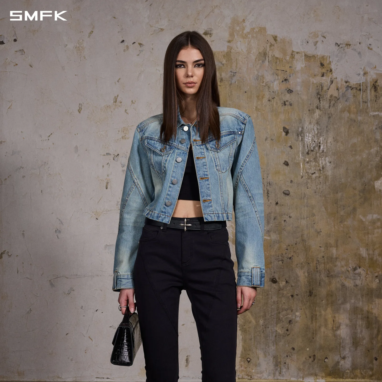 Cropped denim jacket